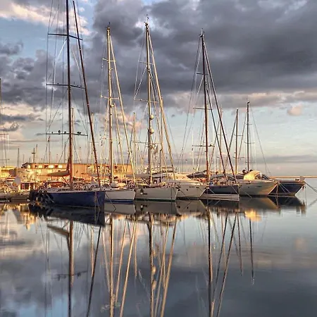 Feriehus Gio Geremeas Fronte Mare