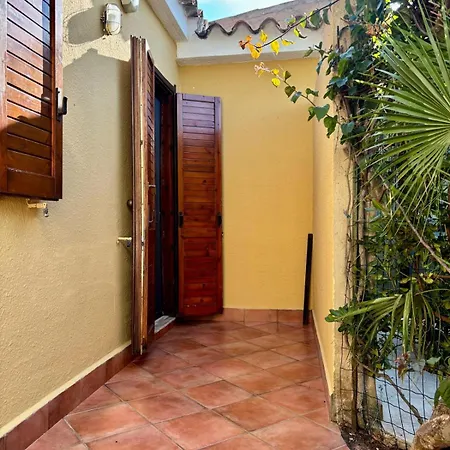 Gio Geremeas Fronte Mare 別荘